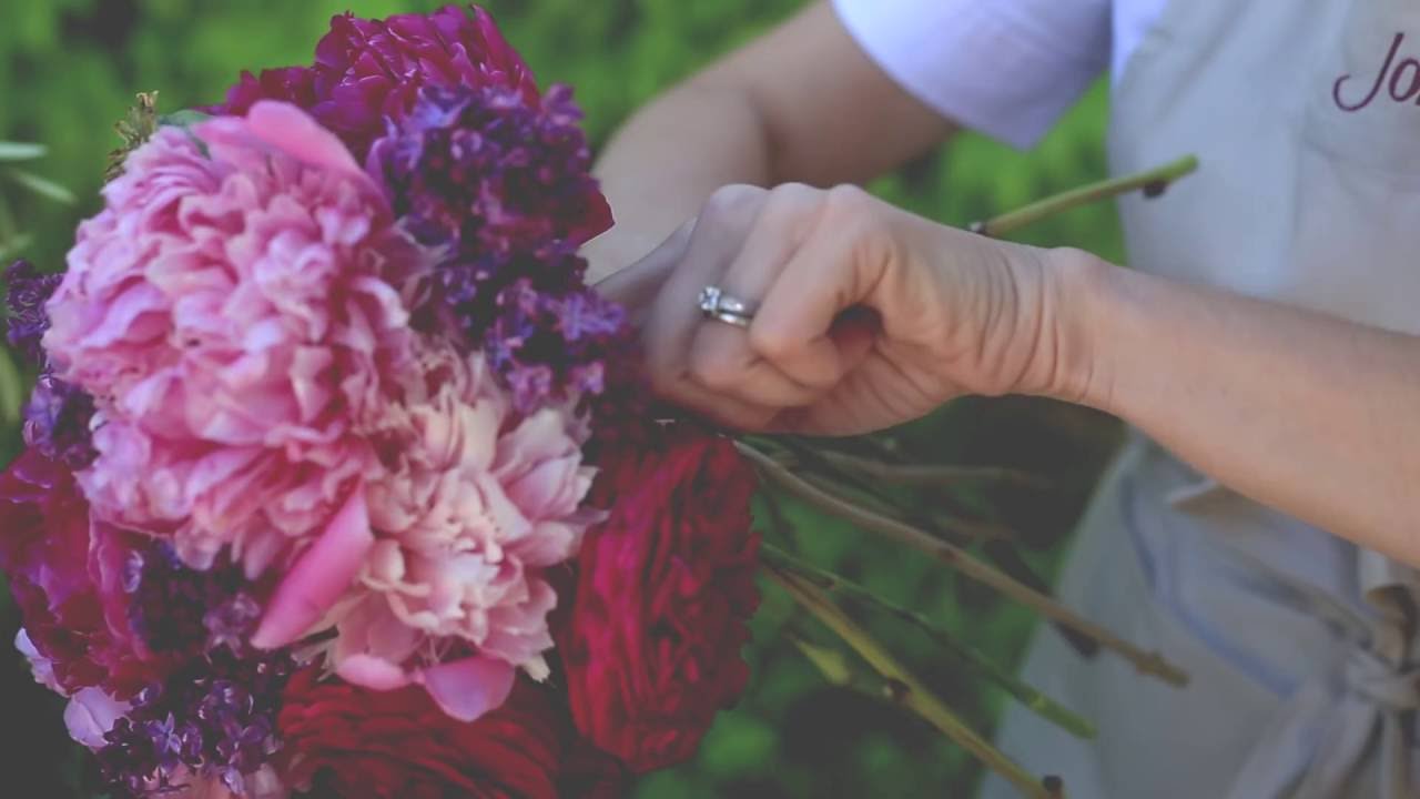 How to Make a Floral Arrangement | DIY Flower Bouquet | Jordan Winery