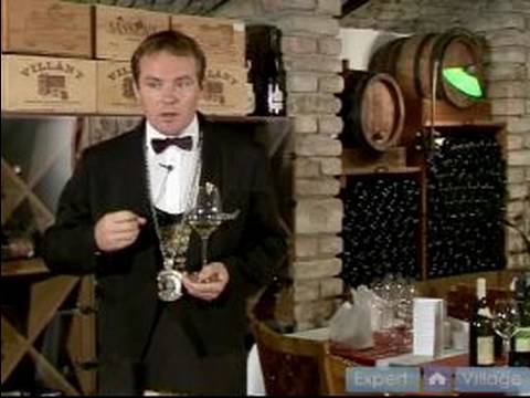 Types of White Wine : Serving White & Red Wines