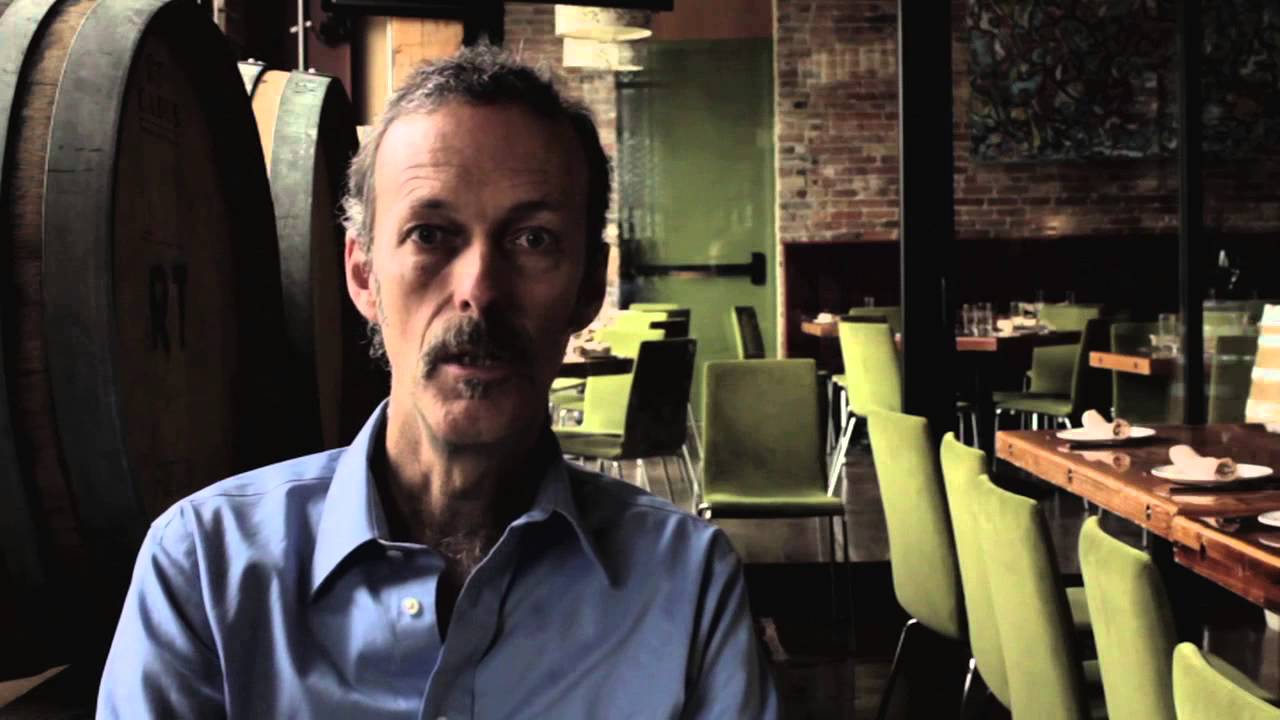 Winemaking: Choosing native or introduced yeasts for fermentation