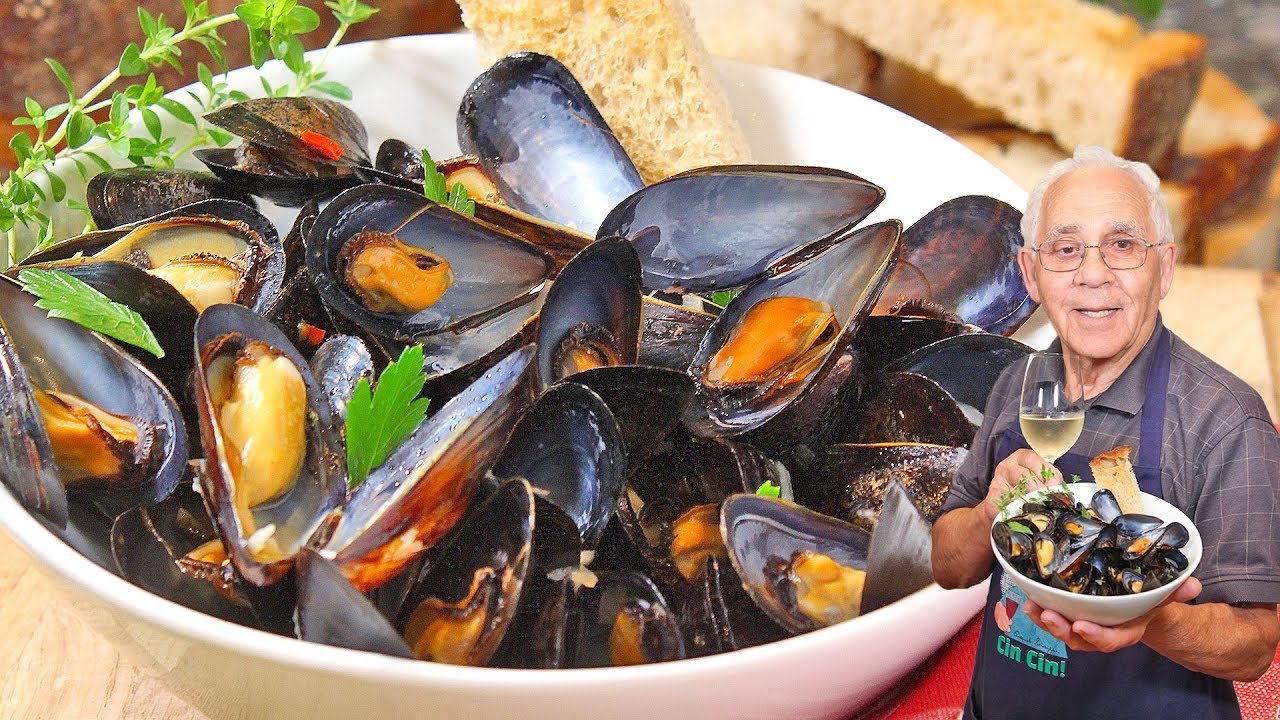 Steamed Mussels in White Wine Recipe